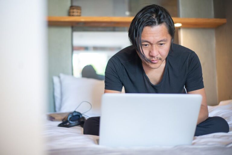 Jualan Jasa Freelance Online: Panduan Pemula Mulai Tanpa Modal