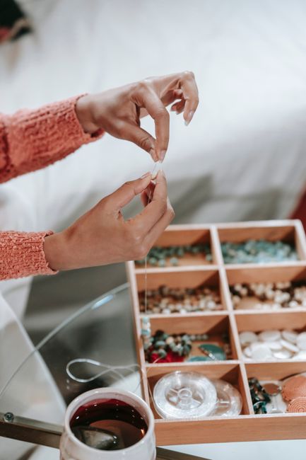 Bisnis Aksesori Handmade: Peluang Usaha Modal Kecil dari Rumah