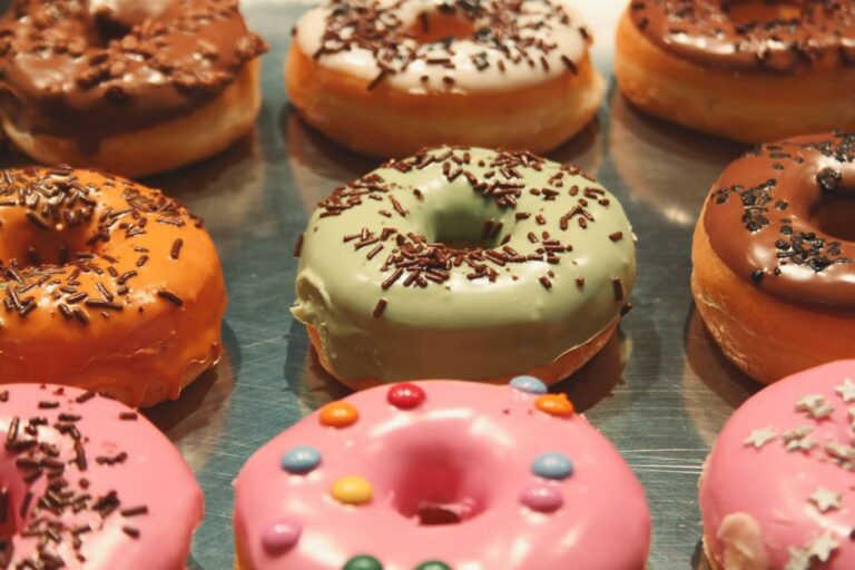Bisnis Donat Rumahan: Peluang Usaha Modal Kecil yang Manis Untungnya